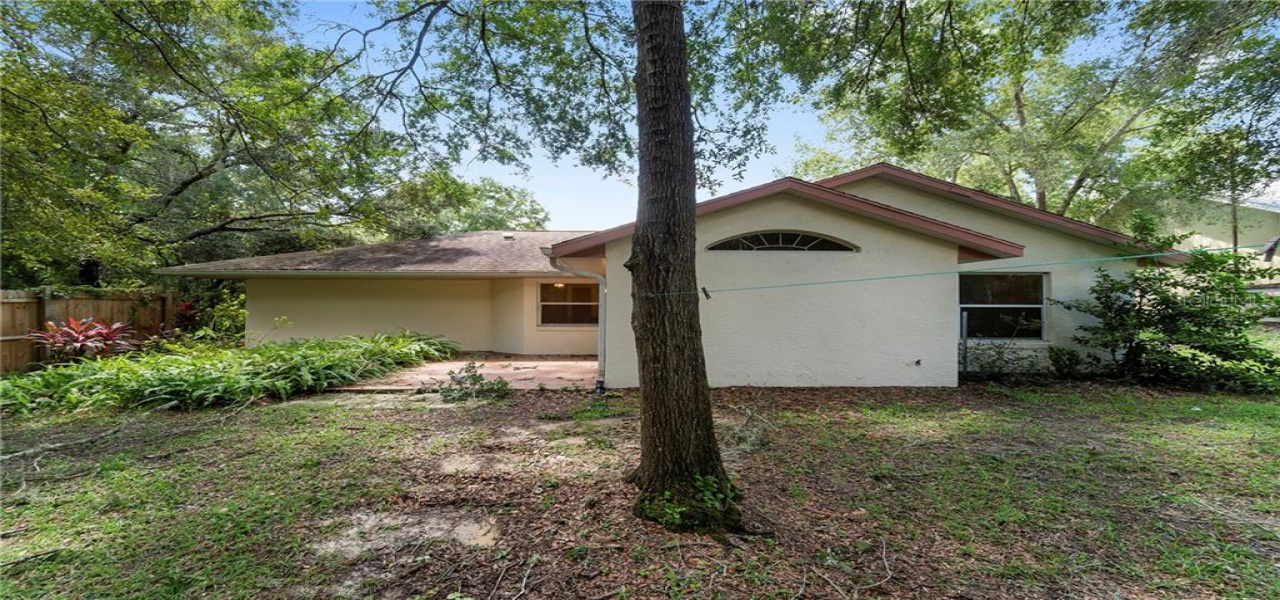 968 Brewton Close East, Mundare, Marshall Islands, 2 Bedrooms Bedrooms, 6 Rooms Rooms,1 BathroomBathrooms,House,For Sale,Brewton Close East,1003