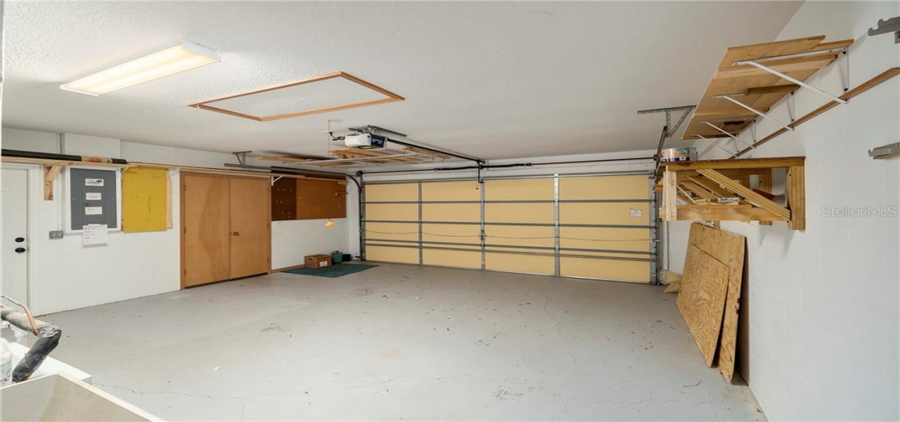 968 Brewton Close East, Mundare, Marshall Islands, 2 Bedrooms Bedrooms, 6 Rooms Rooms,1 BathroomBathrooms,House,For Sale,Brewton Close East,1003