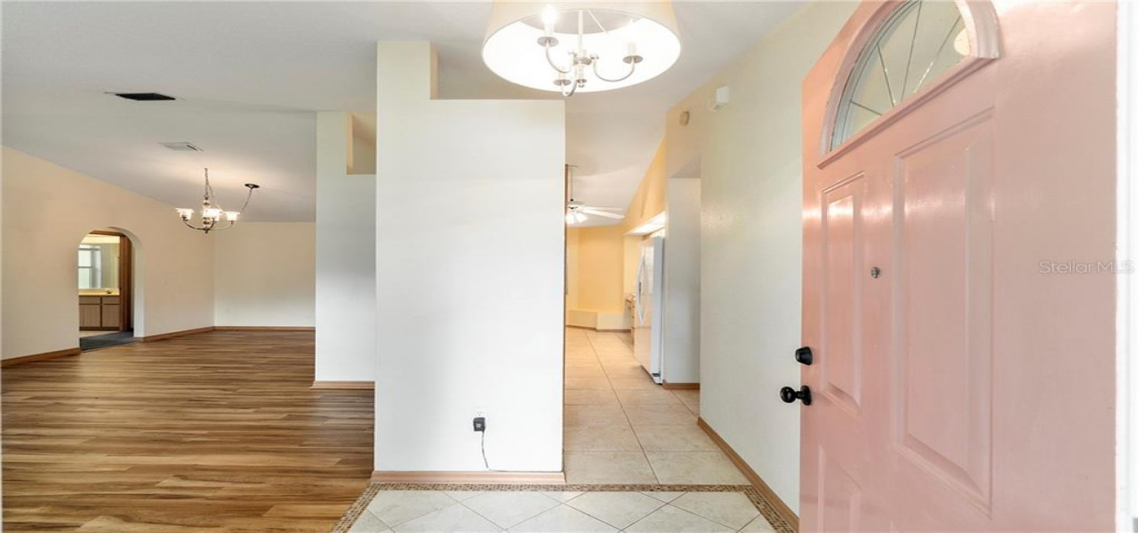 968 Brewton Close East, Mundare, Marshall Islands, 2 Bedrooms Bedrooms, 6 Rooms Rooms,1 BathroomBathrooms,House,For Sale,Brewton Close East,1003