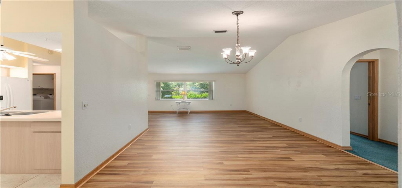 968 Brewton Close East, Mundare, Marshall Islands, 2 Bedrooms Bedrooms, 6 Rooms Rooms,1 BathroomBathrooms,House,For Sale,Brewton Close East,1003