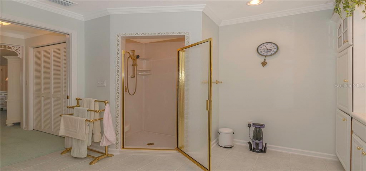 11671 HARBORSIDE CIRCLE, LARGO, Alabama 33773, 3 Bedrooms Bedrooms, ,2 BathroomsBathrooms,House,For Sale,HARBORSIDE,U8105322