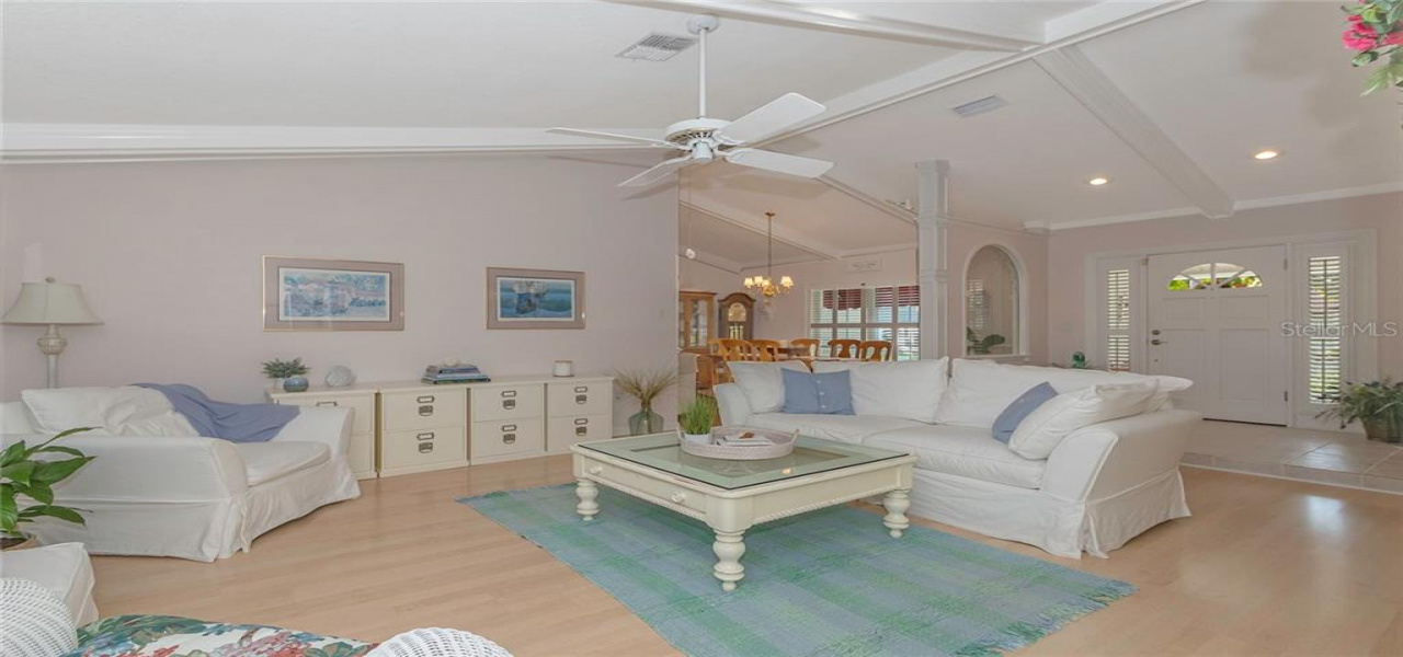 11671 HARBORSIDE CIRCLE, LARGO, Alabama 33773, 3 Bedrooms Bedrooms, ,2 BathroomsBathrooms,House,For Sale,HARBORSIDE,U8105322