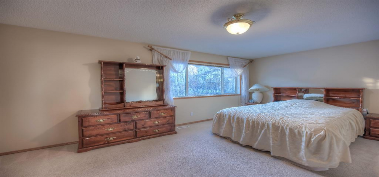 151 N Le Doux Rd, Beverly Hills, California 90211, 4 Bedrooms Bedrooms, 7 Rooms Rooms,4 BathroomsBathrooms,House,For Sale,N Le Doux Rd ,1014